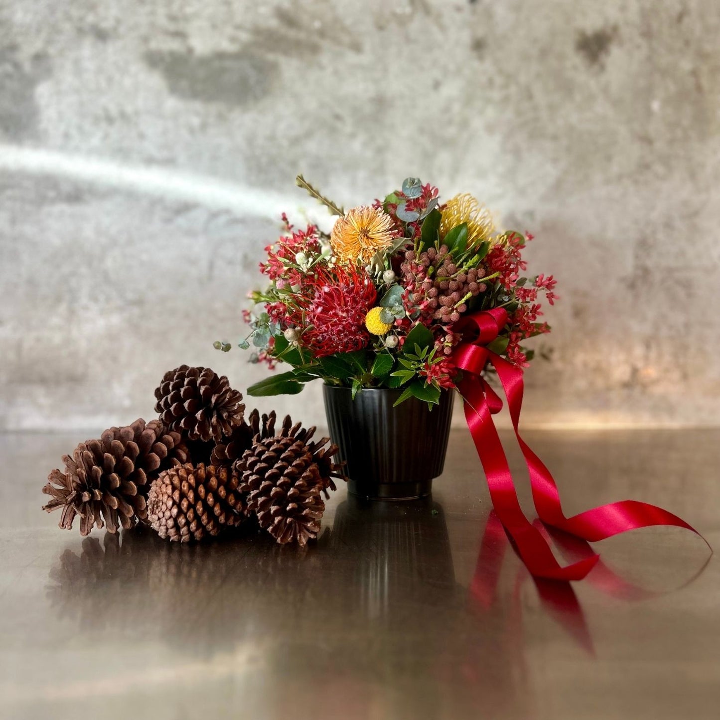 sydney-native-christmas-flower-arrangement-james-st-florist